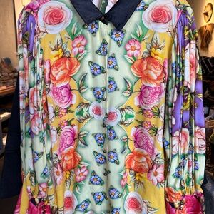 SOLD OUT! Aratta Silent Journey Floral Blouse